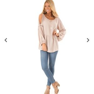 ✨LAST ONE✨ Champagne Cold Shoulder Long Sleeve Top